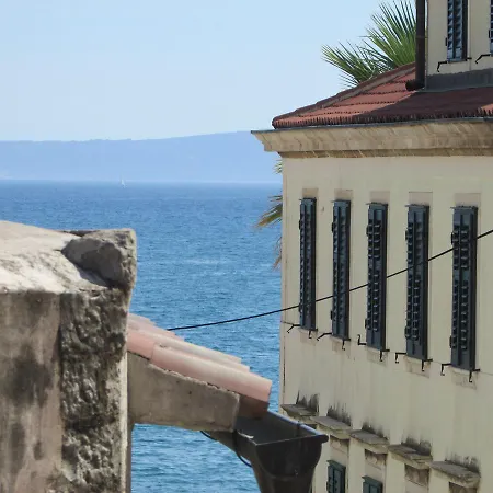 Palace Luxury Retreat Bed & Breakfast Split